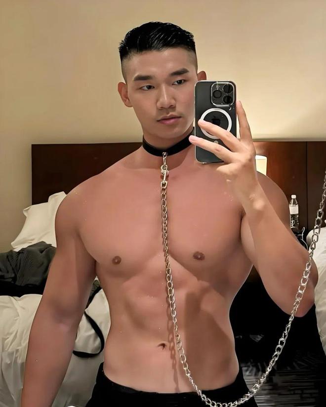 凯发真人手机版“两边铲光中间不动”男生剪